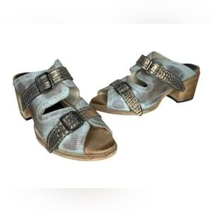 Freebird Metallic Sandals with Buckle Detail